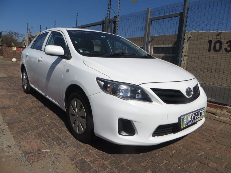 2018 Toyota Corolla Quest 1.6 AT, White with 86000km available now!