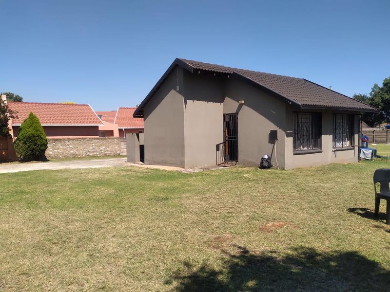 7 bedroom investment property in clayville