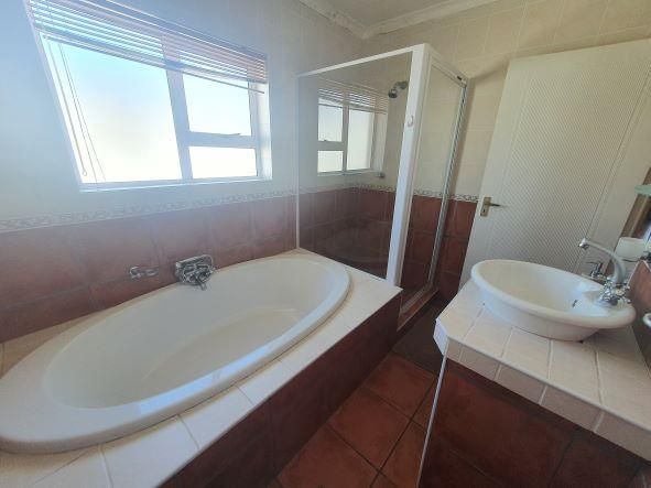 Self Catering Langebaan Holiday Home-Close to Calypso Beach-Rooftop Sea Views-Indoor Braai
