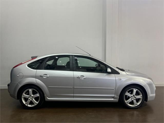 2007 Ford Focus 1.6i Ambiente 5 Door