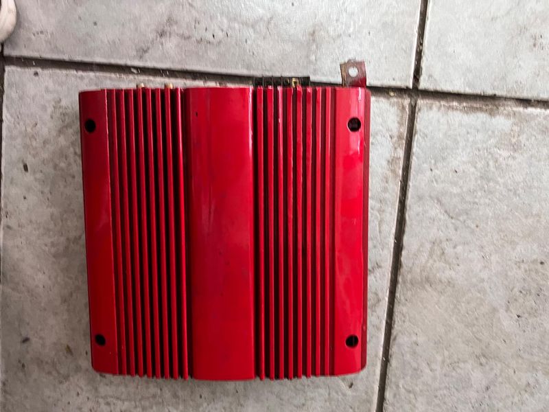 Amps for sale - Make an offer - Needs to be tested before bought