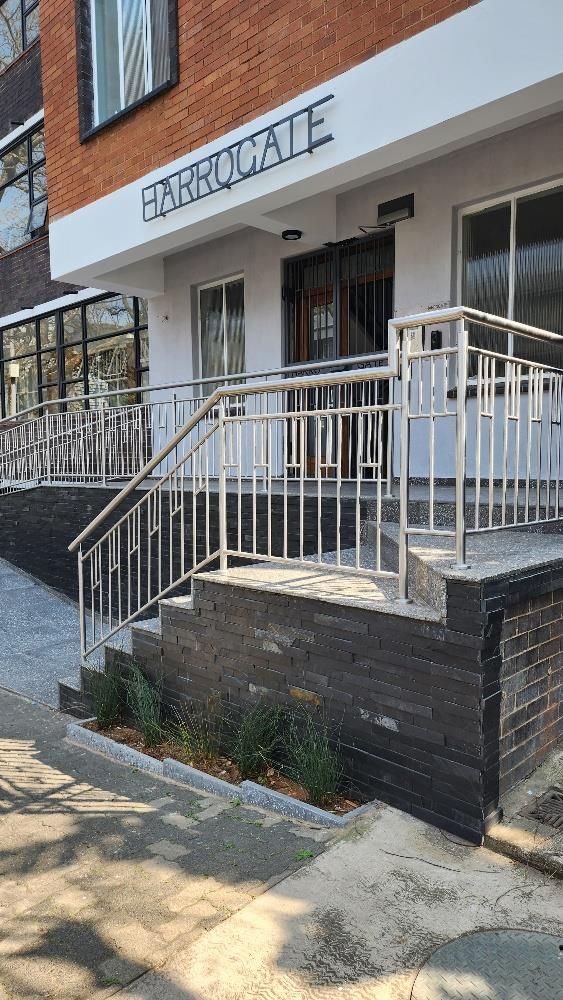 LOVELY 1 BED APARTMENT Rosebank Gumtree South Africa