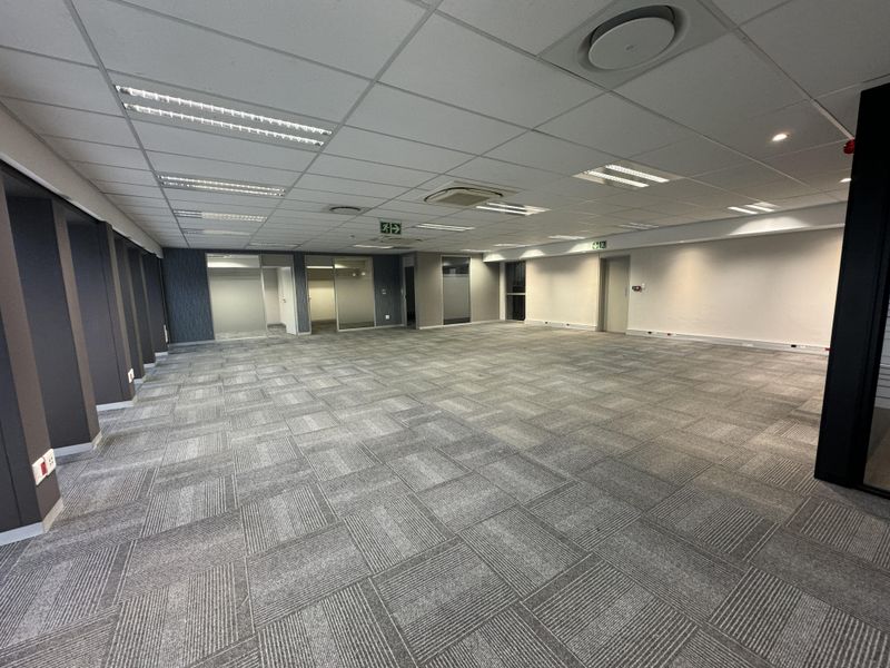 381m2 Office TO LET in Secure Building in Foreshore, Cape Town