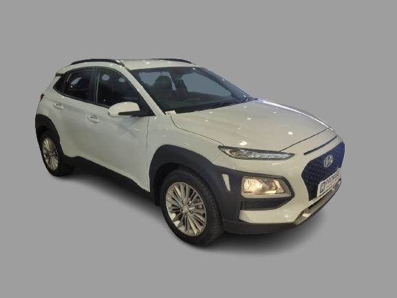 2020 Hyundai Kona 2.0 Executive IVT, White with 65000km available now!