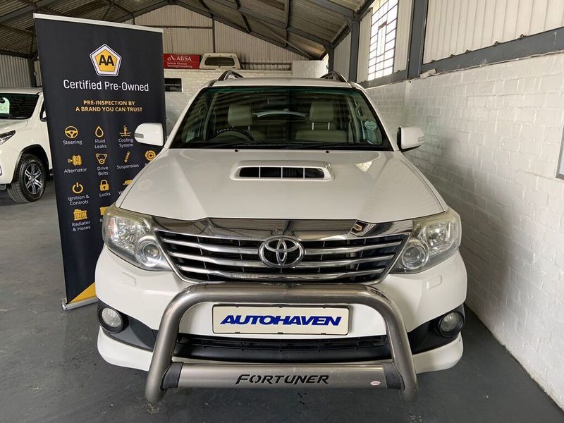 2013 TOYOTA FORTUNER 3.0D-4D R/B