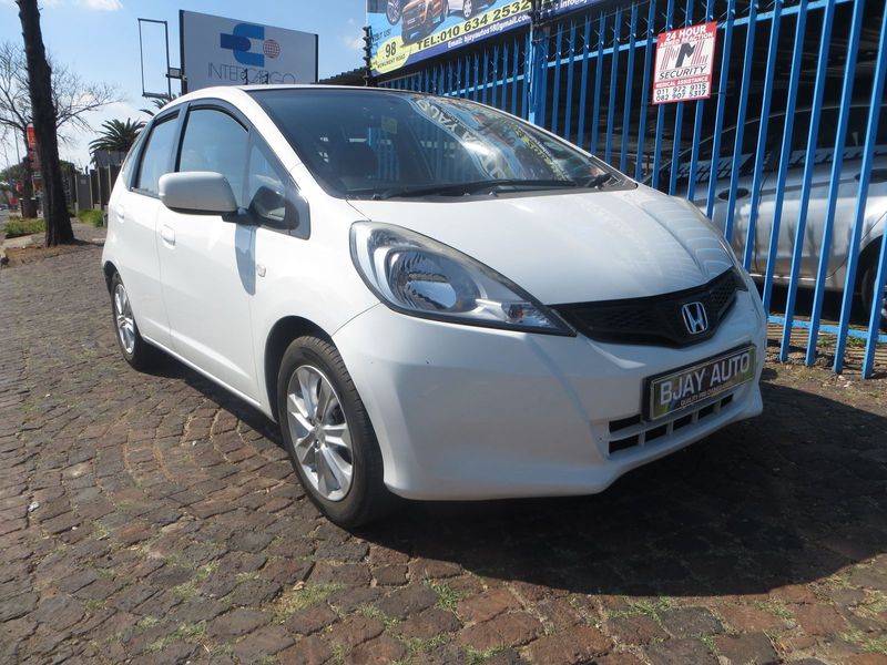 2013 Honda Jazz 1.3 Comfort, White with 139000km available now!