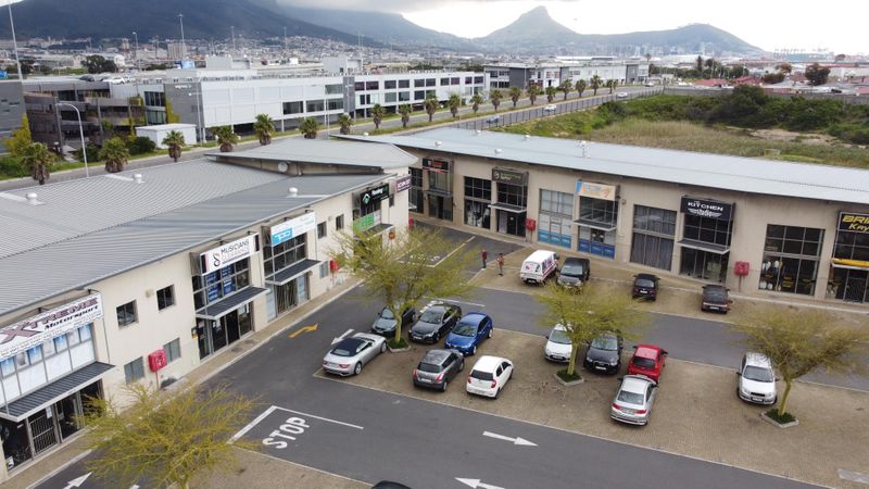NORTHGATE ESTATE | OFFICES AND SHOWROOM TO RENT ON GOLD STREET, PAARDEN EILAND, MILNERTON,