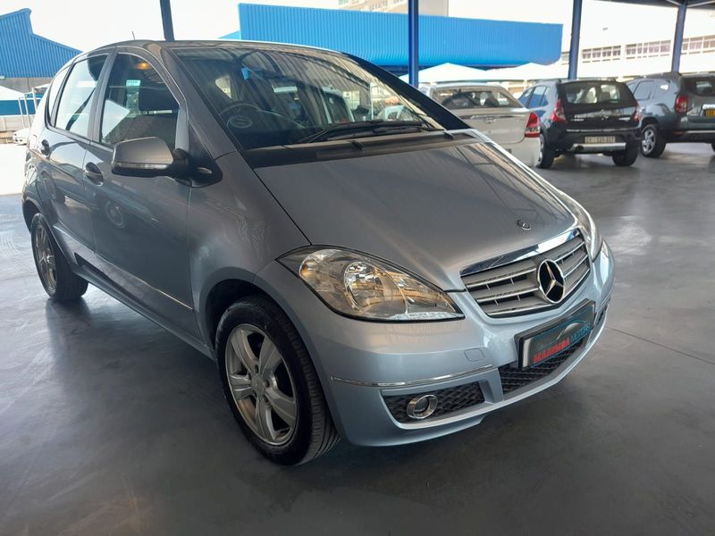 Silver Mercedes-Benz A 170 Avantgarde with 102000km available now!