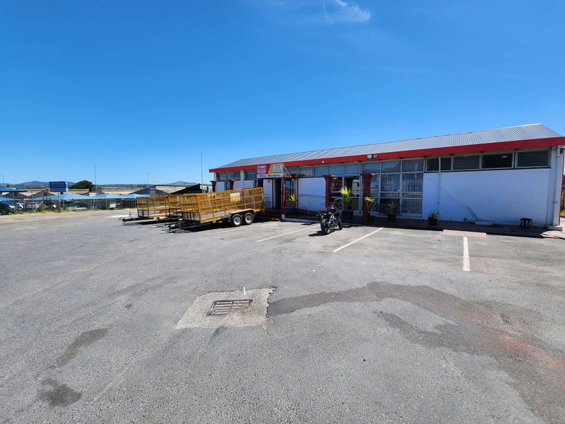 1600m2 Prime Warehouse To Let in Brackenfell