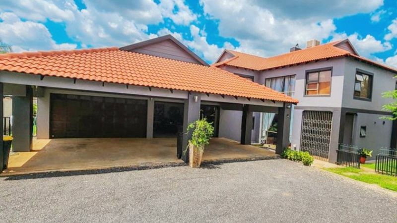 Immaculate Four Bedroom Family Home For Sale in Birdwood