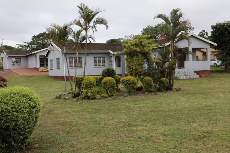 This house is situated in a big yard, about 3000 sqm, which allows for lots of potential for a vi...