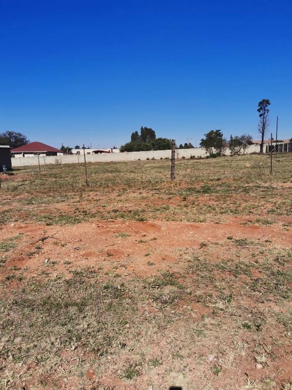 VACANT LAND FOR SALE
