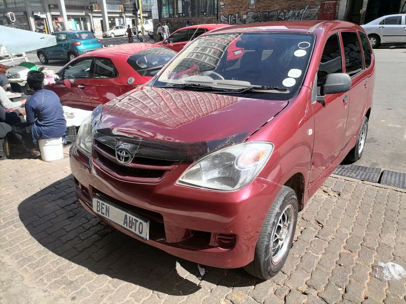 2013 Toyota Avanza 1.3 SX, MAROON with 95000km available now!