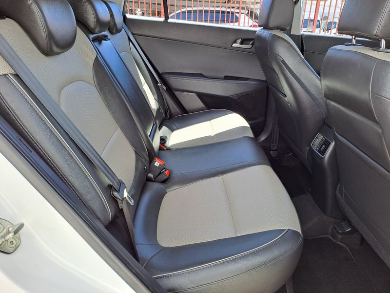 2017 Hyundai Creta 1.6 Executive, White with 85800km available now!