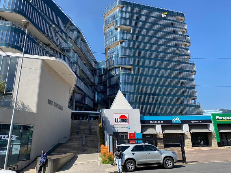 WELL-LOCATED OFFICE SPACE AVAILABLE FOR RENT IN SANDTON