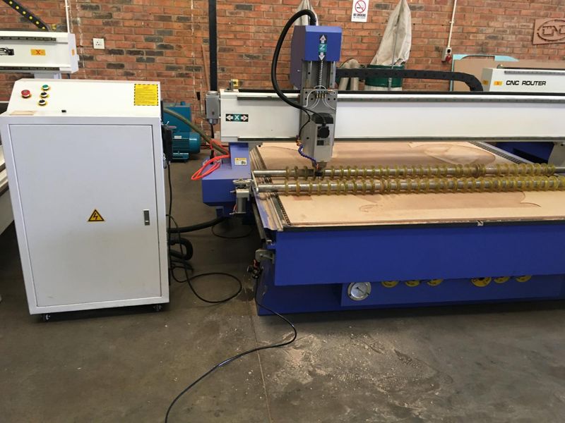 cnc 2mx3m vacuum table with 7.5kw pump  6kw 380v spindle