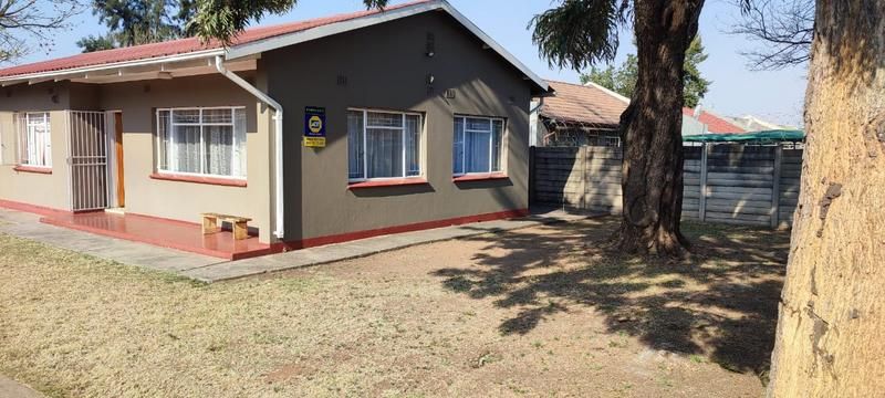 A Property on Sale in Rustenburg East
