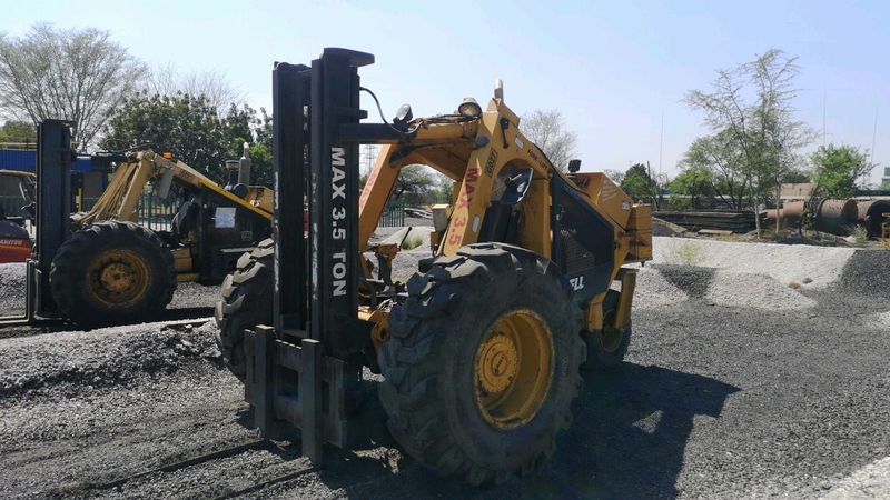 Bell 220 3.5 Ton, Super Forklift - Runner