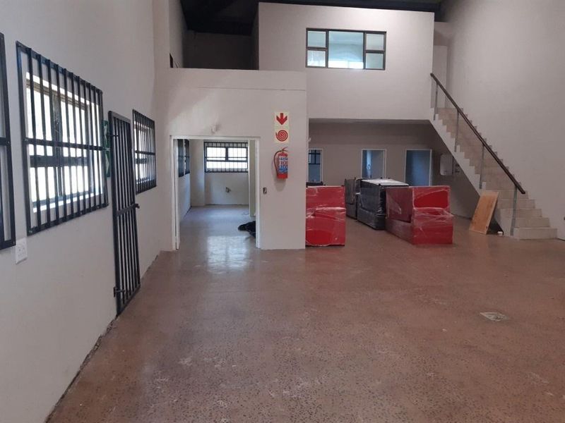 217 m2 Mini Factory for sale in Waterfall
