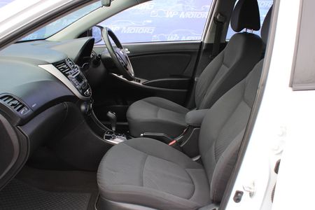 2017 Hyundai Accent 1.6 Gls/fluid A/t