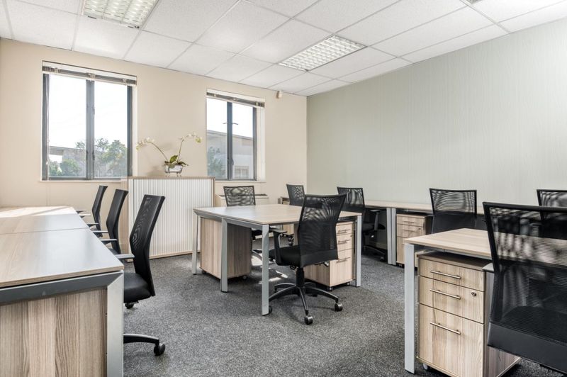 Private office space for 5 persons in Regus Bryanston Wedgefield