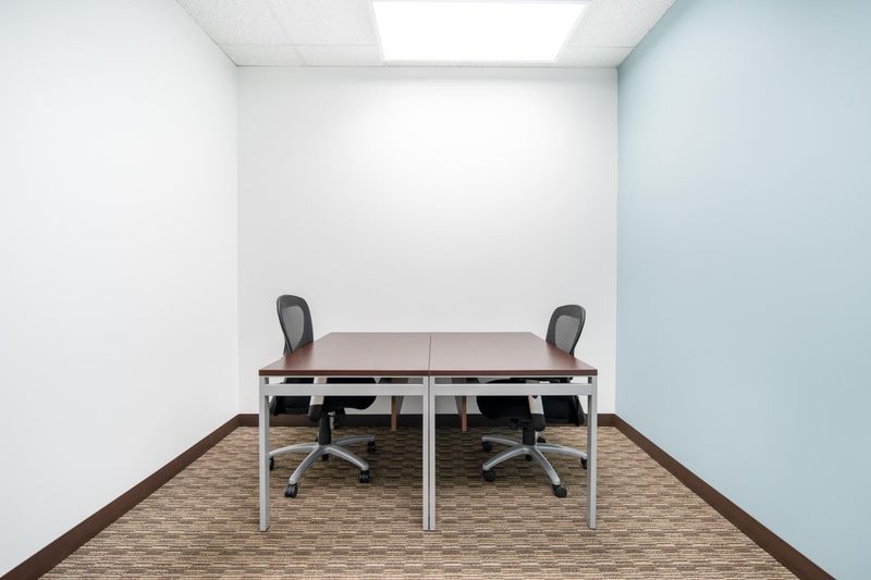 Private office space tailored to your business’ unique needs in Regus Uni Park