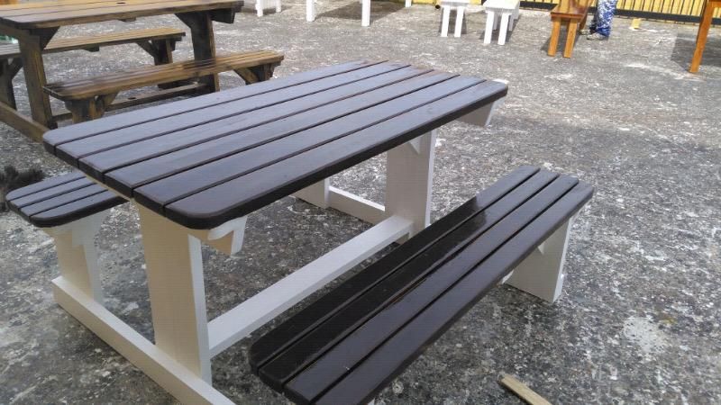 WOODEN PATIO BENCHES, GARDEN BENCHES, OUTDOOR BENCHES AND INDOOR FURNITURE.