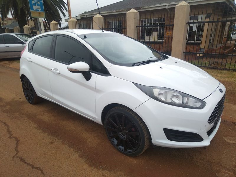 2016 Ford Fiesta 1.4 Ambiente for sale!