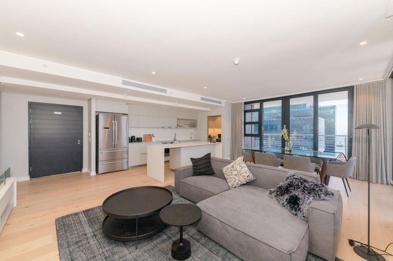 Space &amp; Luxury At 16 On Bree Penthouse