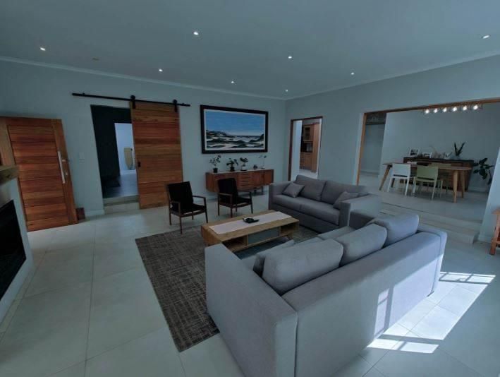 4 Bedroom house to let in Atholl