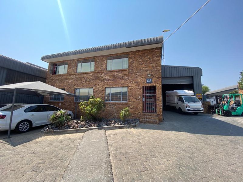 Midline Business Park | Immaculate unit for rent in Halfway House