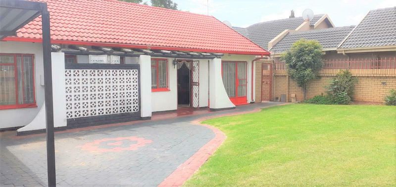 A rare gem, situated in the heart of Lenasia South.