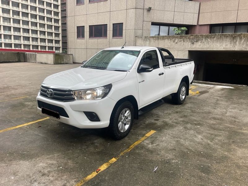 2017 Toyota Hilux 2.4 GD-6 D/Cab RB SRX