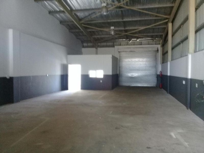 Industrial premises to Let in Secure Complex