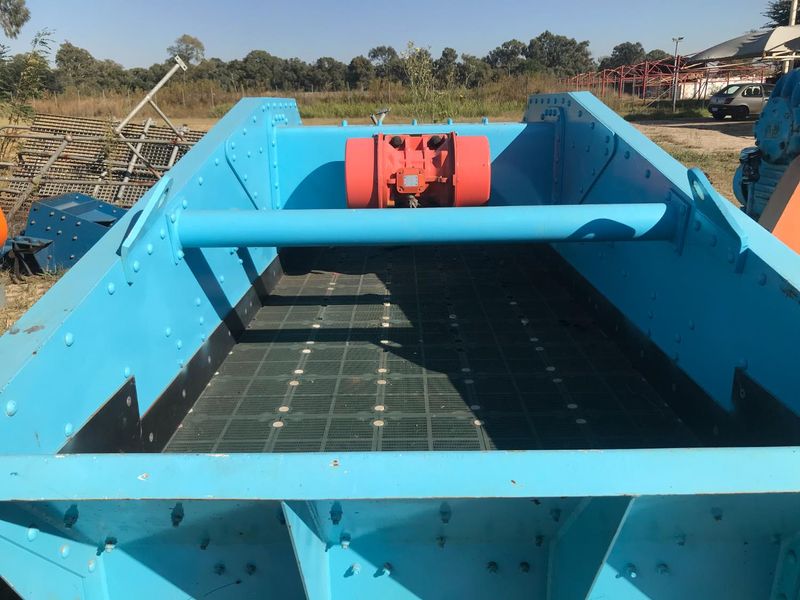 5 x 12Ft VIBRATING SCREEN FOR SALE