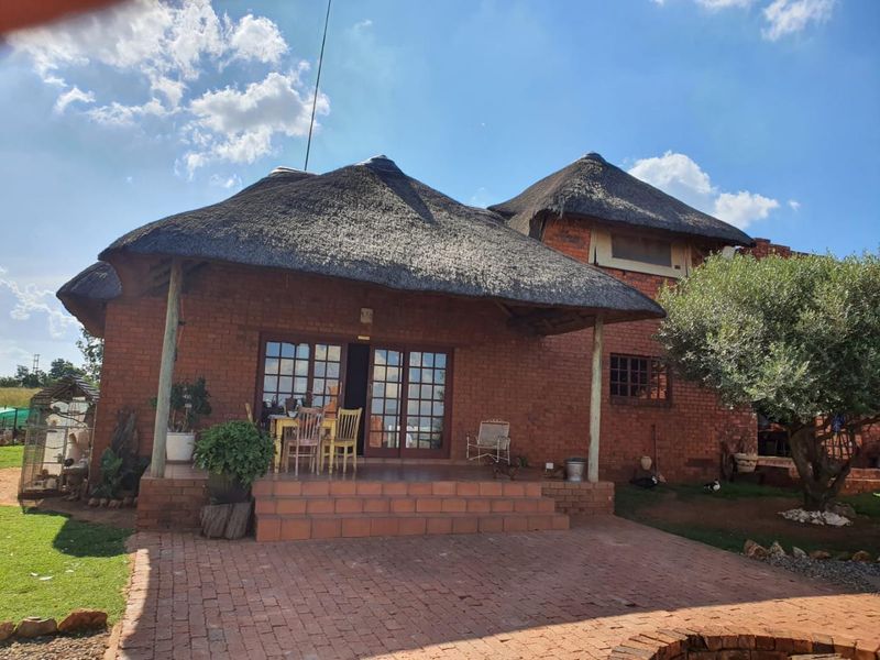 Agricultural holding for sale in Magaliesburg