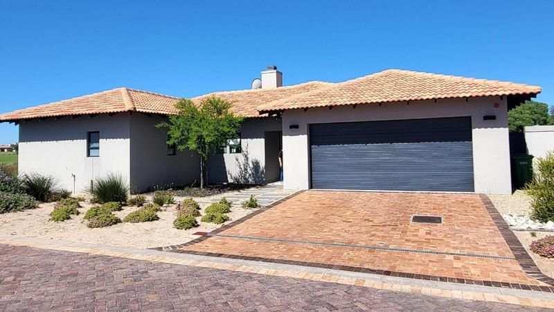 Spacious and very neat rental house available in Langebaan Country Estate