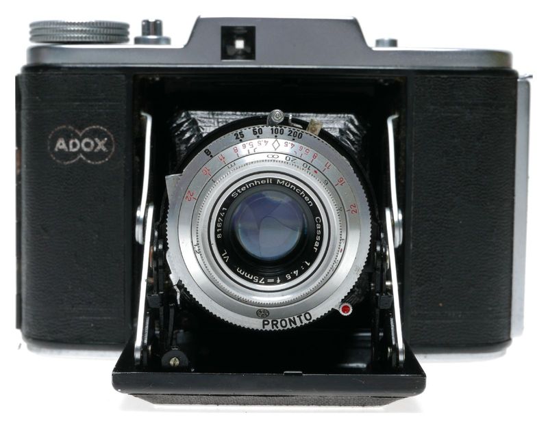 Adox Golf 6x6 Folding Camera Model 1 Steinheil Cassar 1:4.7 f&#61;75mm VL