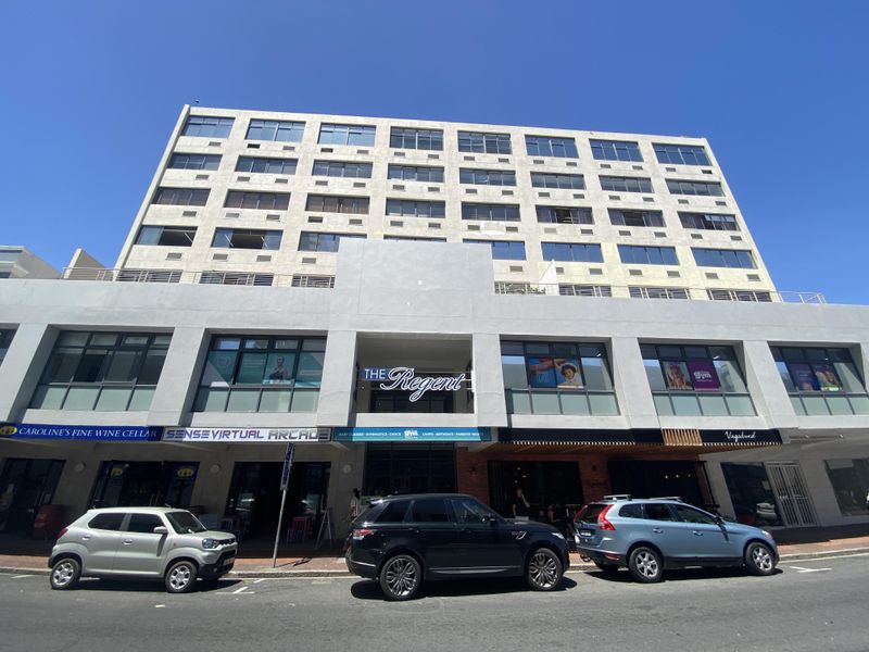 60m2 Office TO LET in Secure Building in Sea Point, Cape Town.