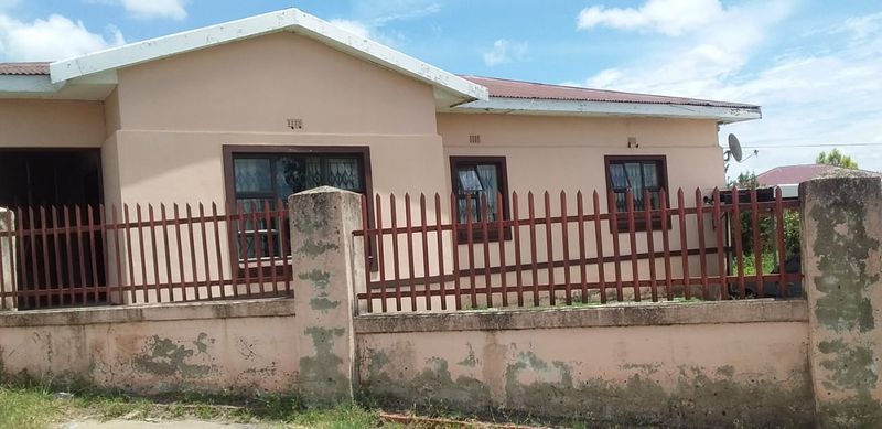 HOUSE FOR SALE IN EGERTON