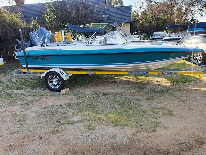 VIKING VELOCITY 160 WITH 115HP EVINRUDE OUTBOARD MOTOR.