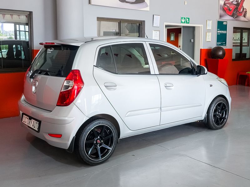 2016 Hyundai i10 1.1 GLS for sale!