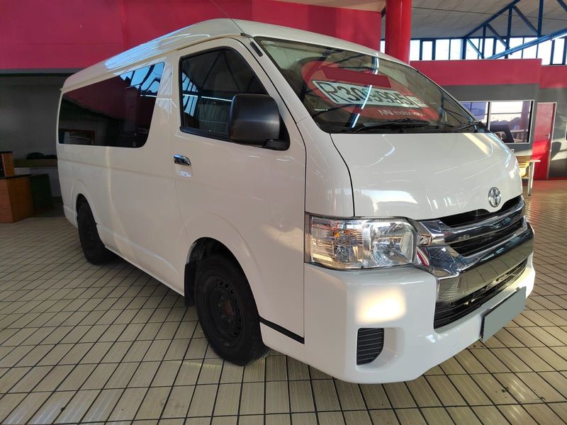 2015 Toyota Quantum 2.7 10-Seater Bus with 71635kms CALL SAM 081 707 3443