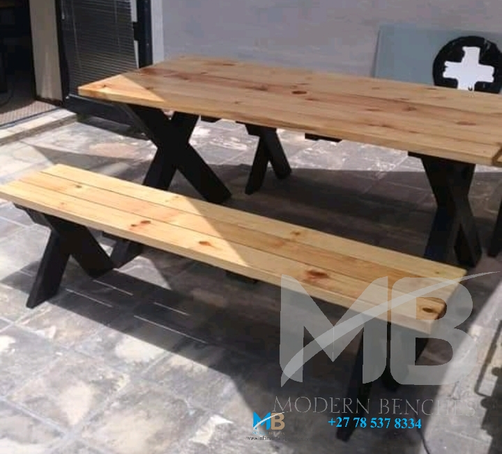 Indoor and Outdoor Crossed Leg Sets