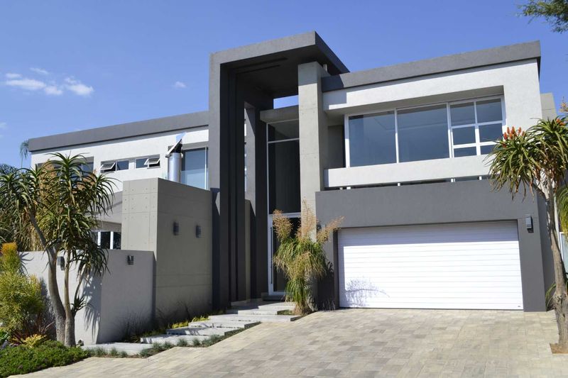 Ultra Modern Home in Sought After Estate