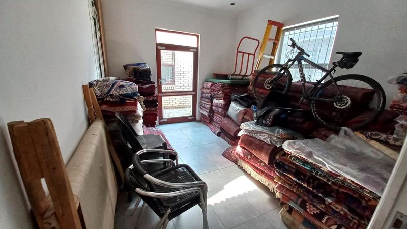 Mini units for sale in Rosenpark - Tyger valley