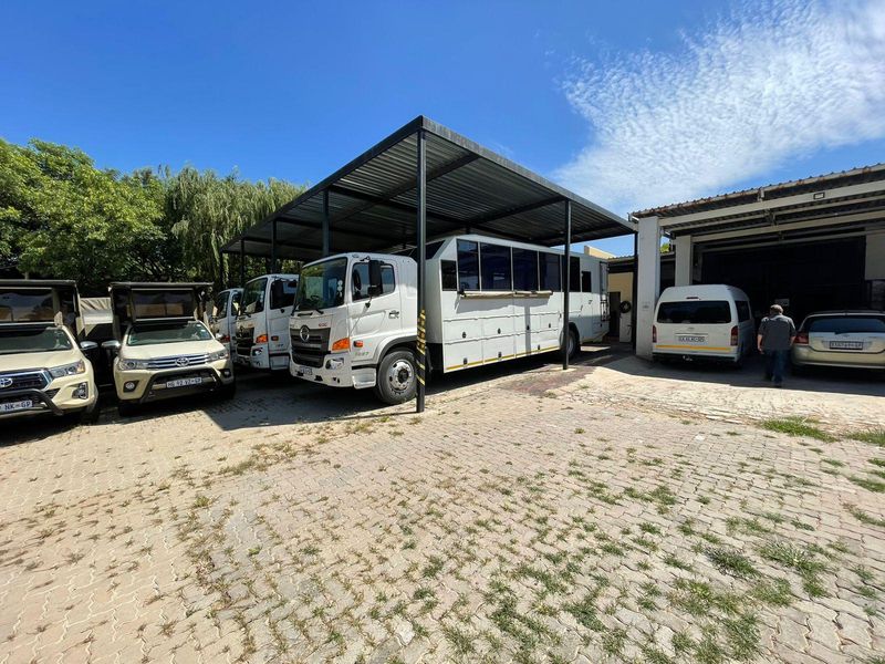 Paved yard with storage and offices to let in Muldersdrift