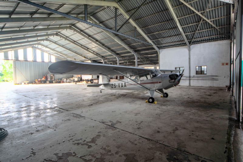 Runway Access with Huge Hangar Space / Offices or Workshops for Sale