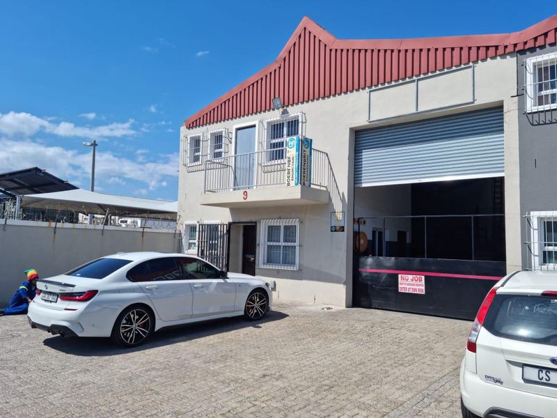 INVESTMENT UNIT FOR SALE IN STRAND