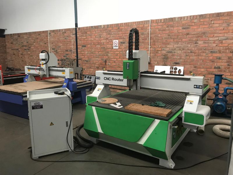 CNC Advertising machine 1300x2500mm with vacuum table